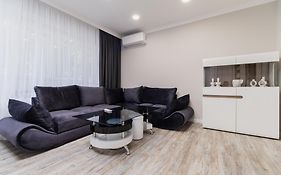 Gorgeous 2-Bedroom Apartment