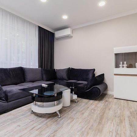 Gorgeous 2-Bedroom Apartment Пловдив Екстериор снимка