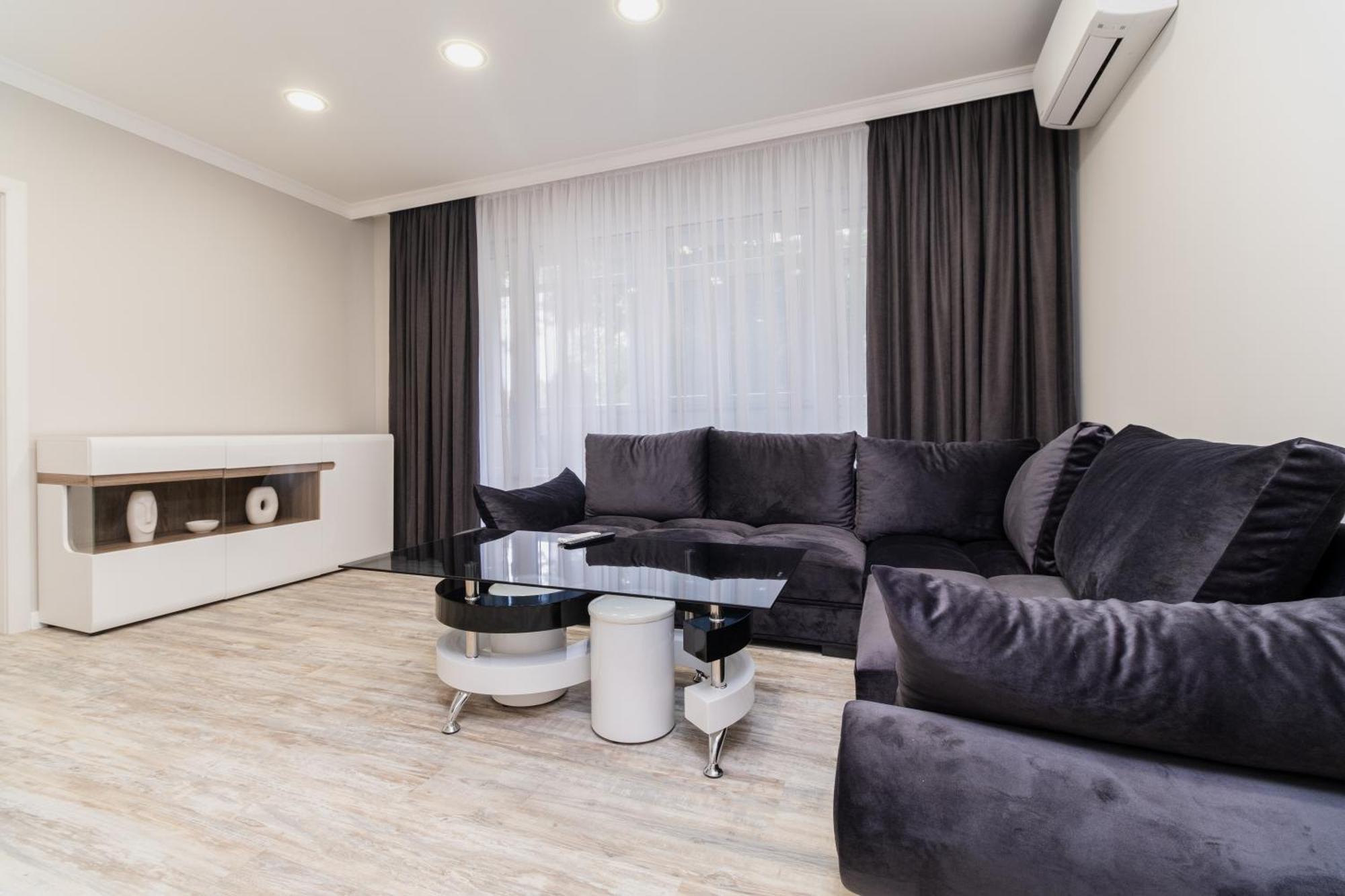 Gorgeous 2-Bedroom Apartment Пловдив Екстериор снимка