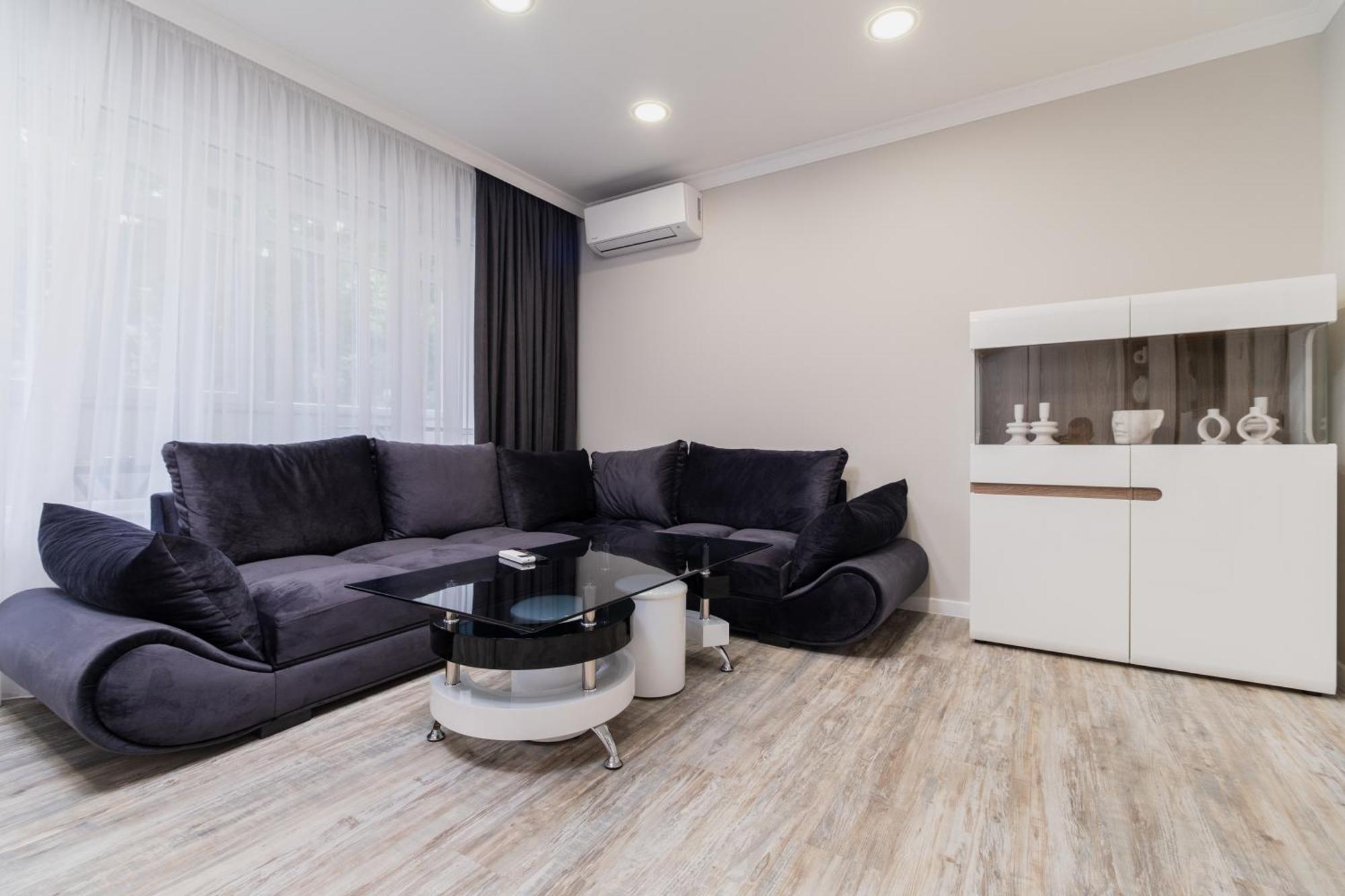 Gorgeous 2-Bedroom Apartment Пловдив Екстериор снимка